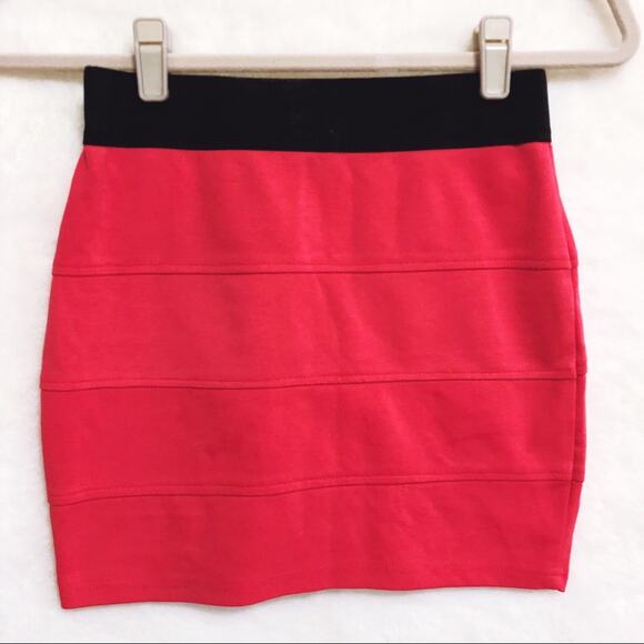 TCEC Red Pink & Black Mini Pencil Skirt - Picture 4 of 6